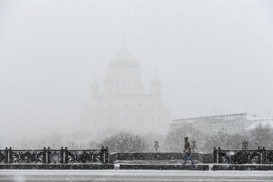 Снегопад в Москве