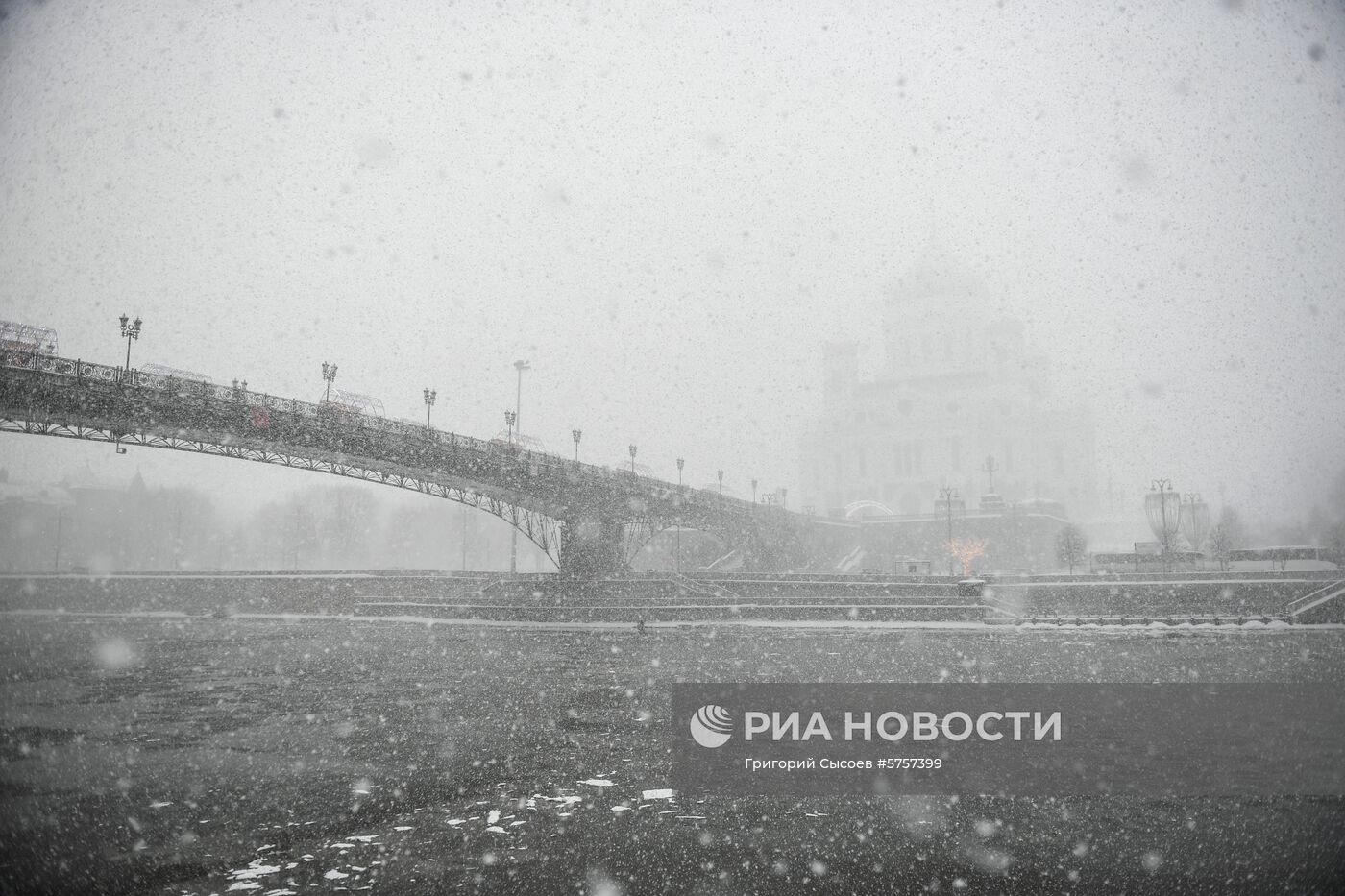 Снегопад в Москве