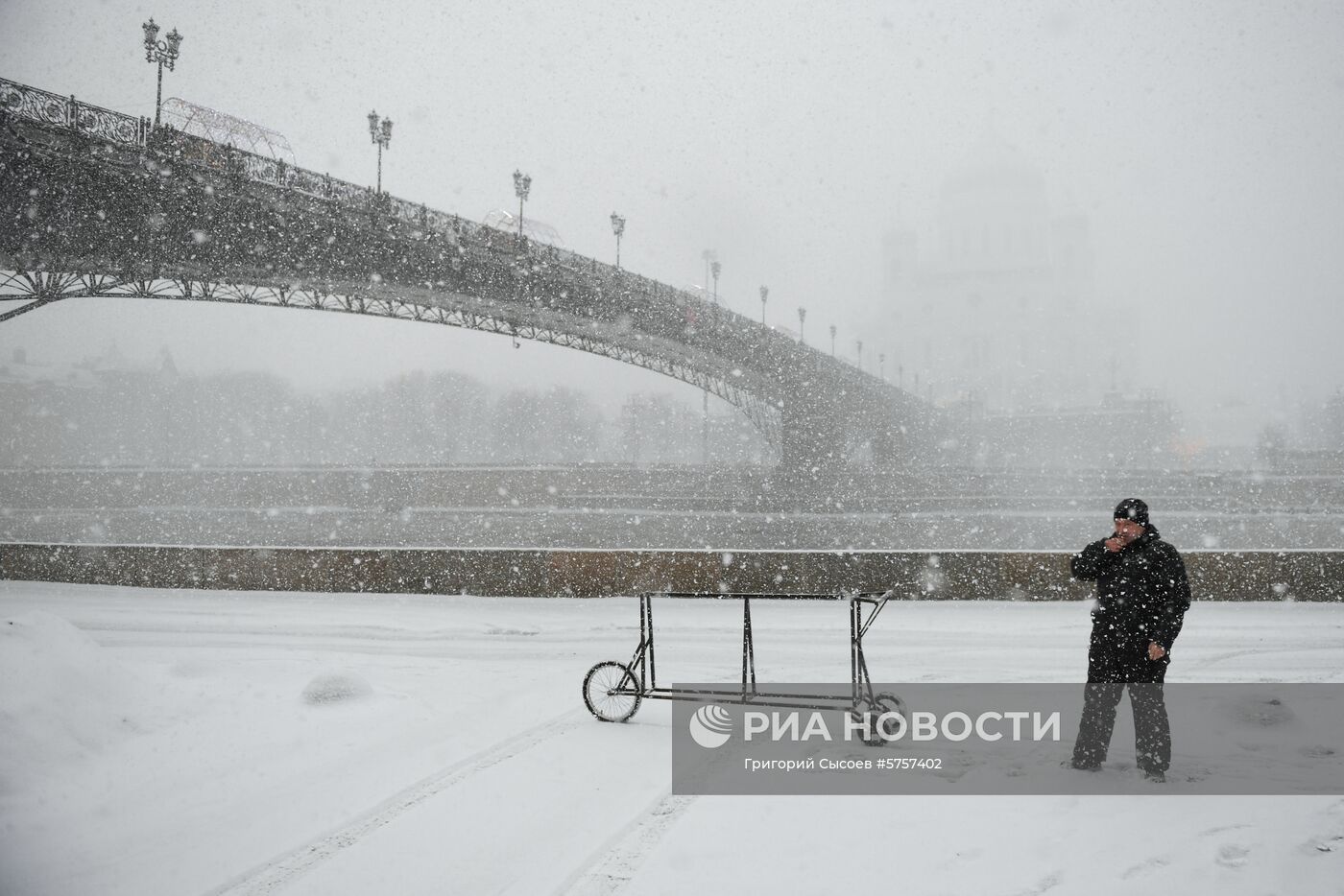 Снегопад в Москве