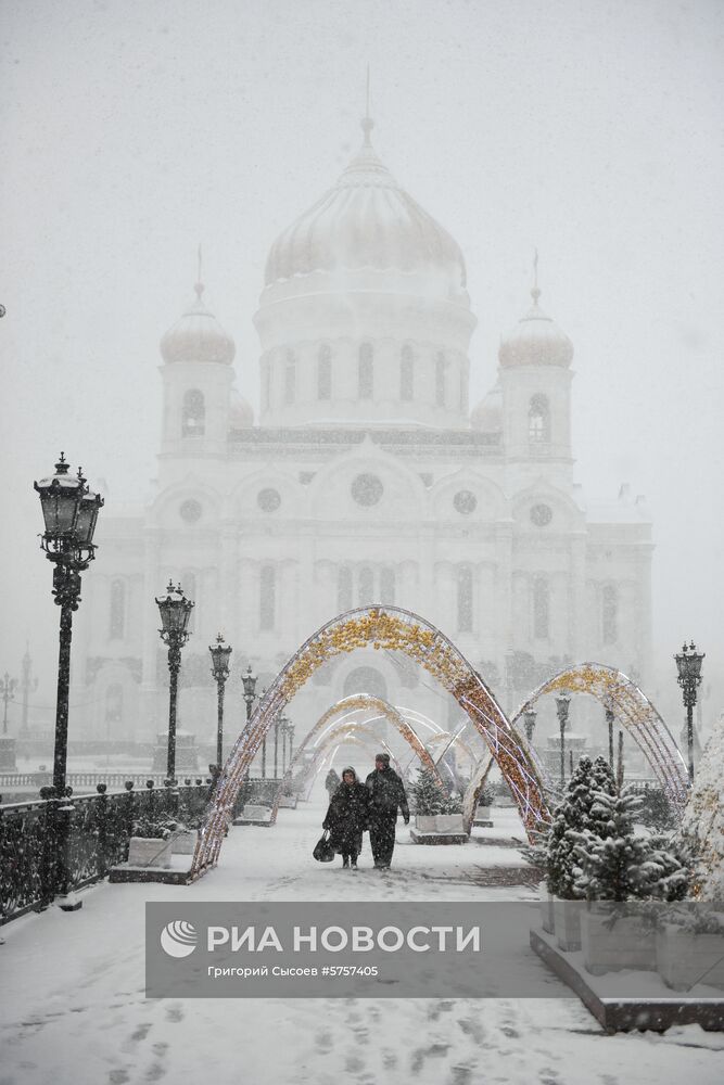 Снегопад в Москве