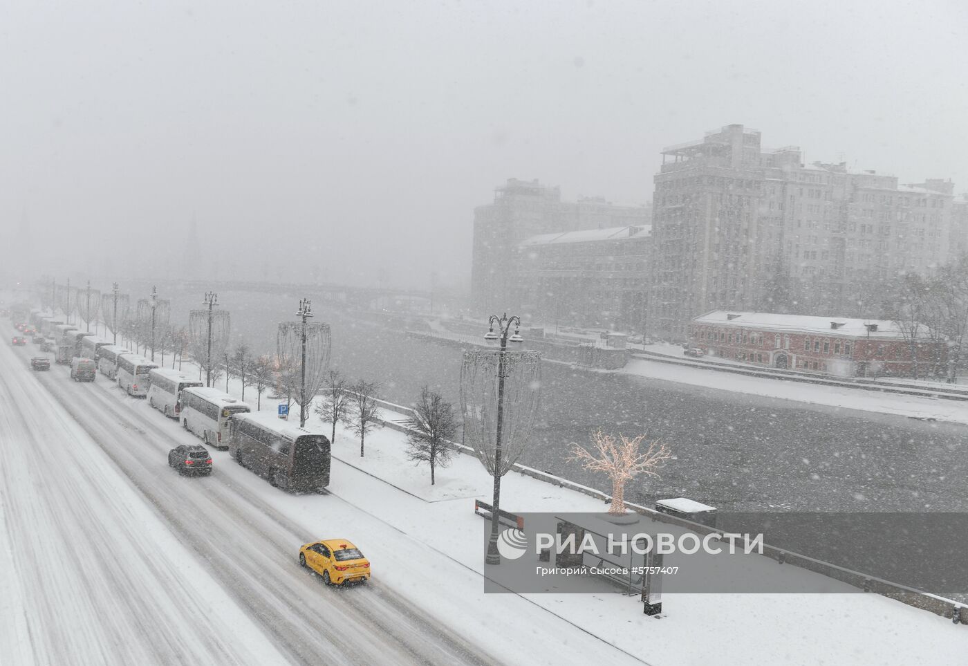 Снегопад в Москве