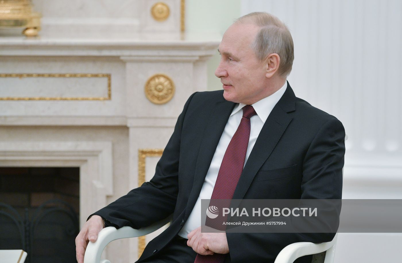 Президент РФ В. Путин встретился с премьер-министром Японии С. Абэ