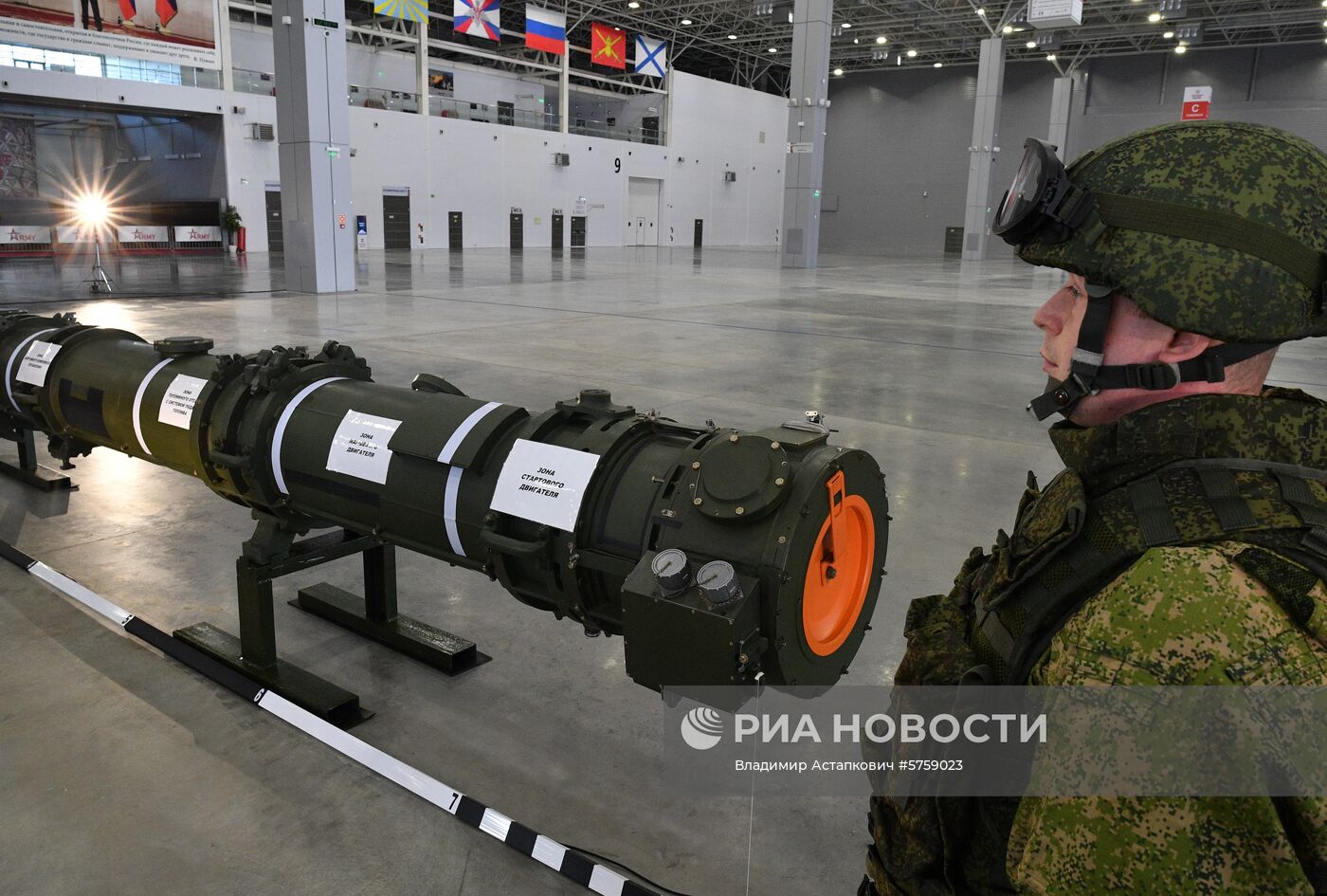 Демонстрация ракеты 9М729 для военных атташе 