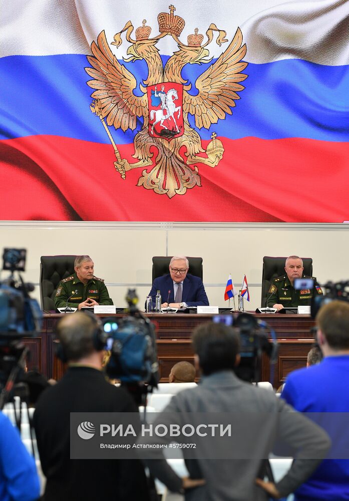 Демонстрация ракеты 9М729 для военных атташе 