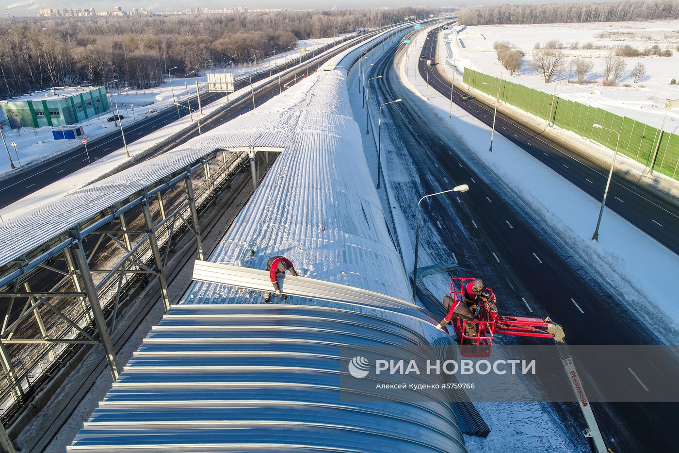 Строительство метро на участке Сокольнической линии 