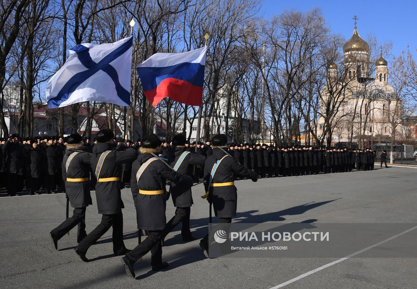 Встреча отряда боевых кораблей ТОФ в порту Владивостока