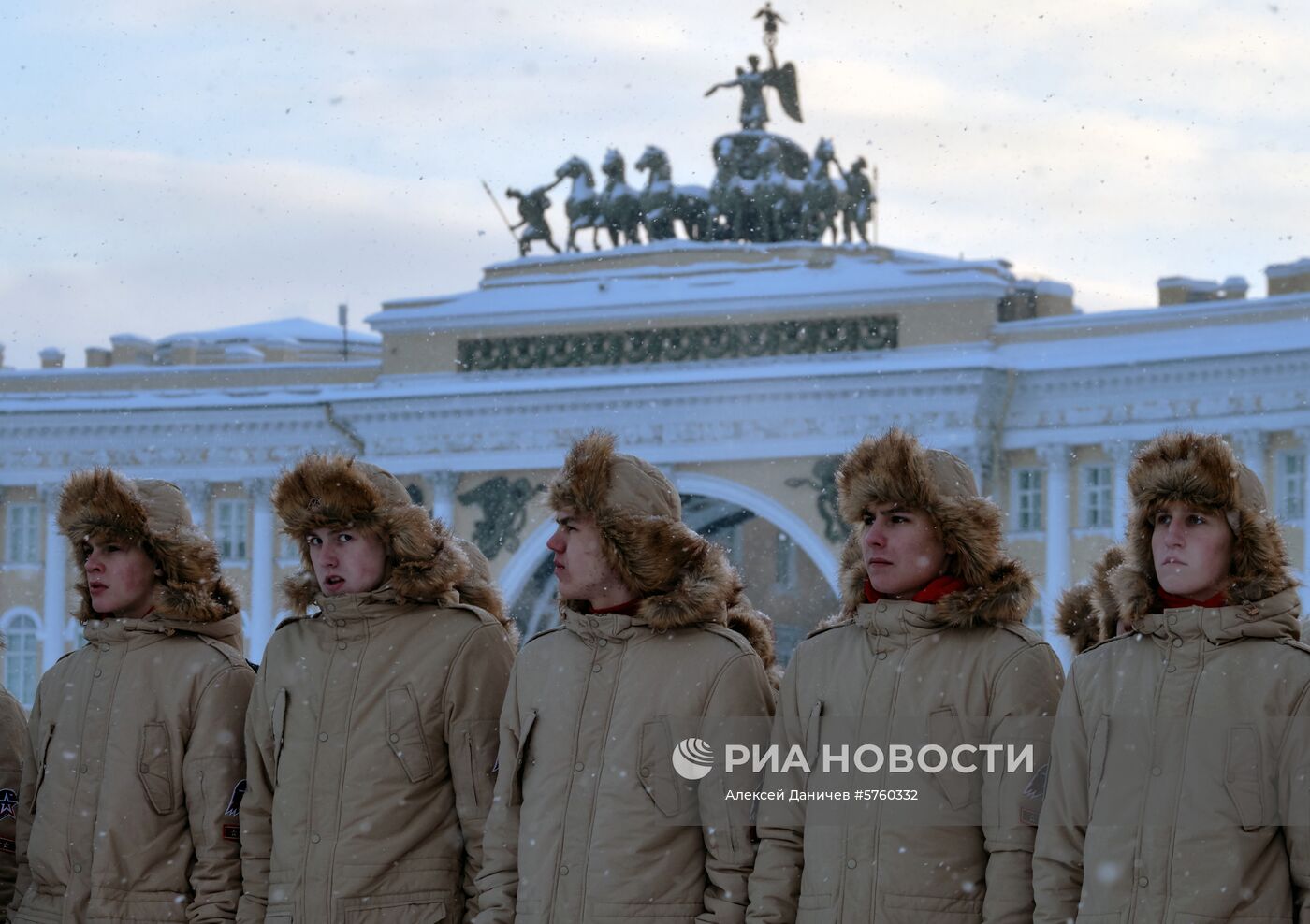 Генеральная репетиция парада в честь 75-летия снятия блокады Ленинграда