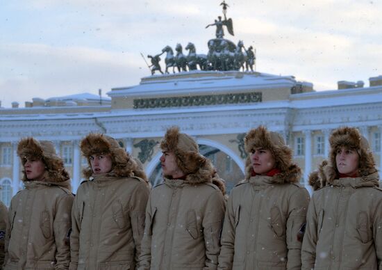 Генеральная репетиция парада в честь 75-летия снятия блокады Ленинграда