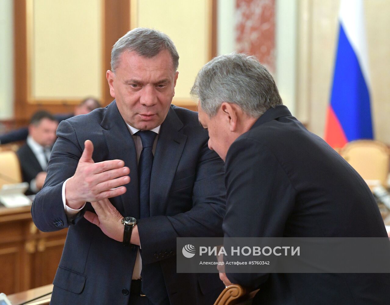 Премьер-министр РФ Д. Медведев провел заседание правительства РФ