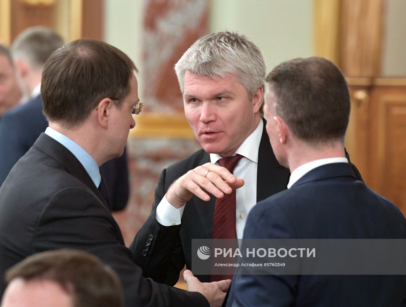 Премьер-министр РФ Д. Медведев провел заседание правительства РФ