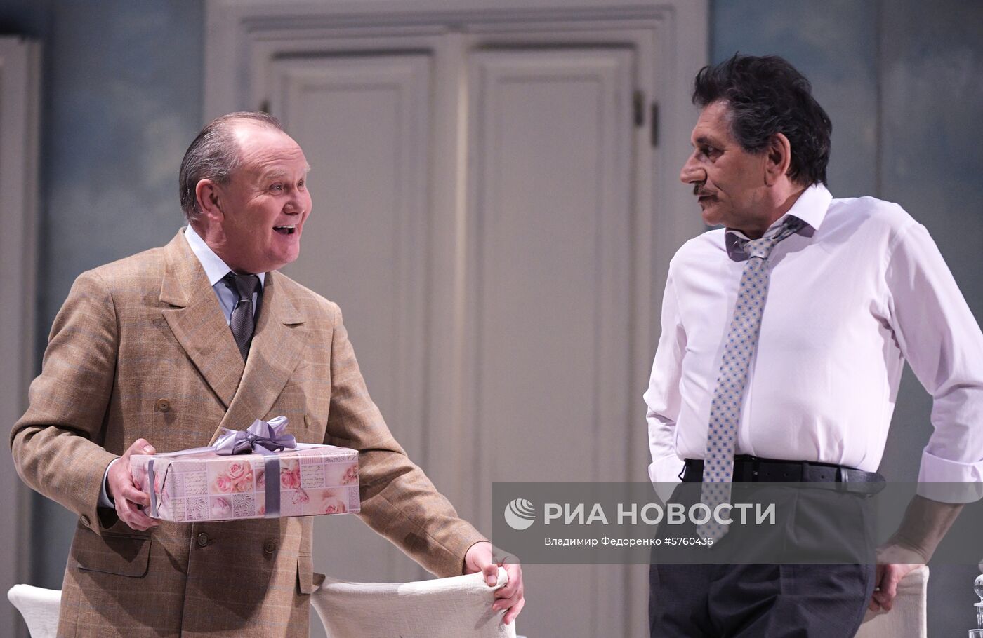 Спектакль "Суббота, воскресенье, понедельник" в театре им. Е. Вахтангова