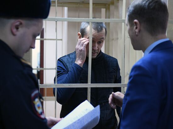 Заседание суда по делу Д. Захарченко, обвиняемого в коррупции