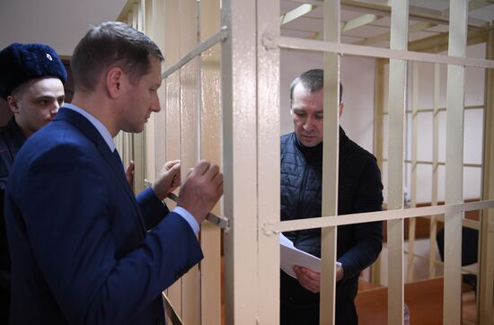 Заседание суда по делу Д. Захарченко, обвиняемого в коррупции