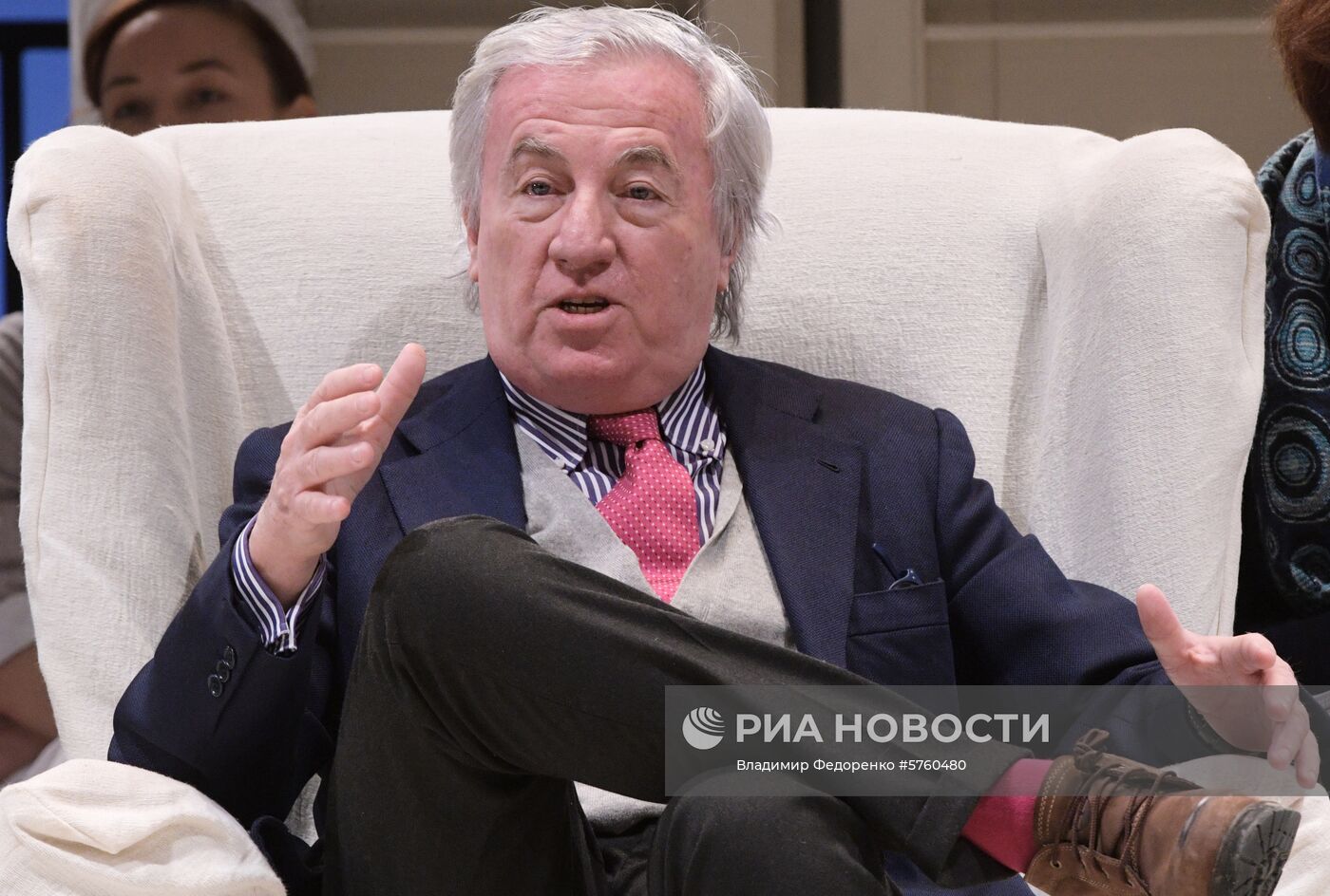 Спектакль "Суббота, воскресенье, понедельник" в театре им. Е. Вахтангова