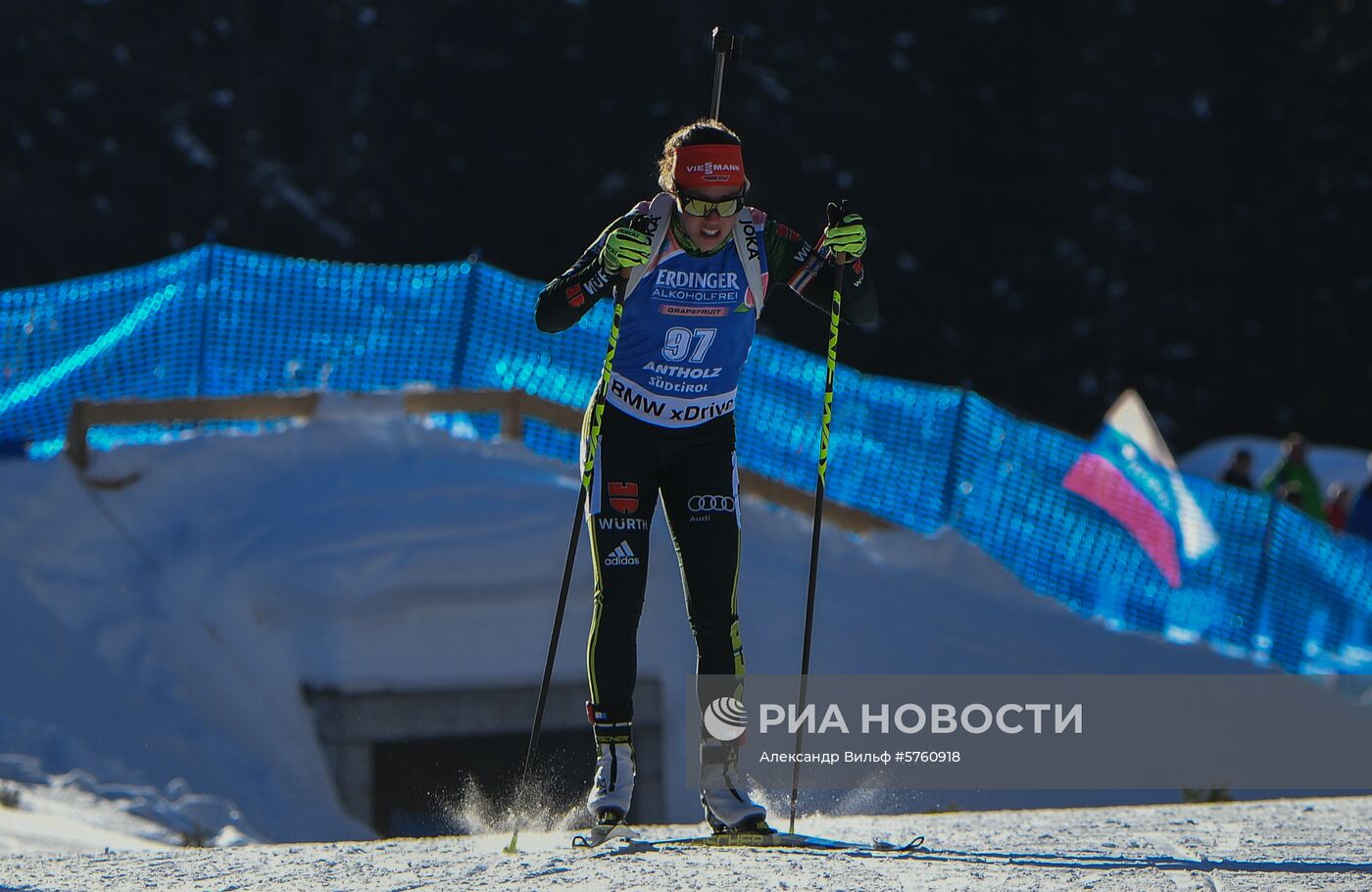 Биатлон. VI этап Кубка мира. Женщины. Спринт