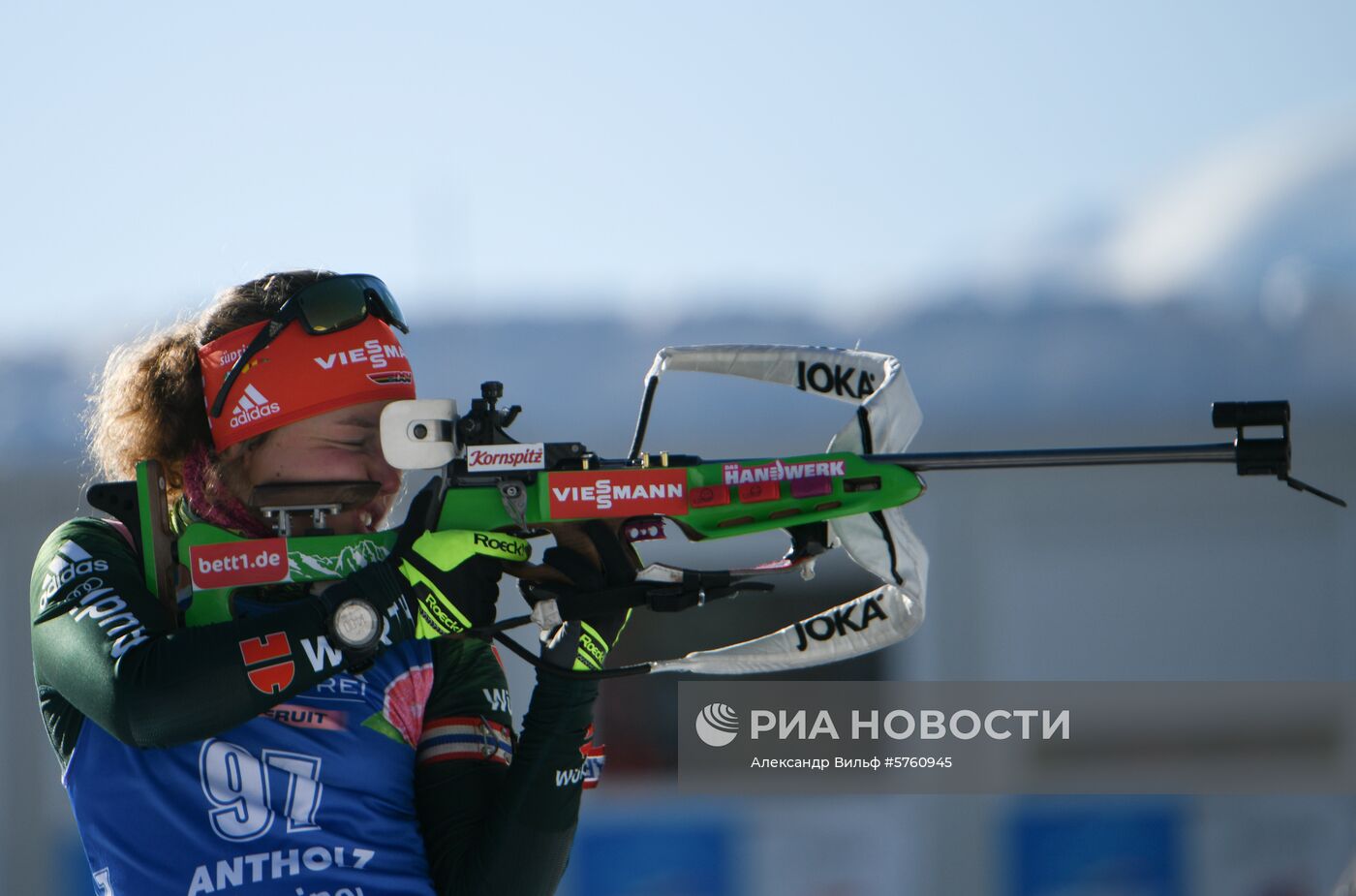 Биатлон. VI этап Кубка мира. Женщины. Спринт