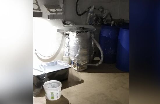 ФСБ России пресекла деятельность преступной группы по производству наркотиков