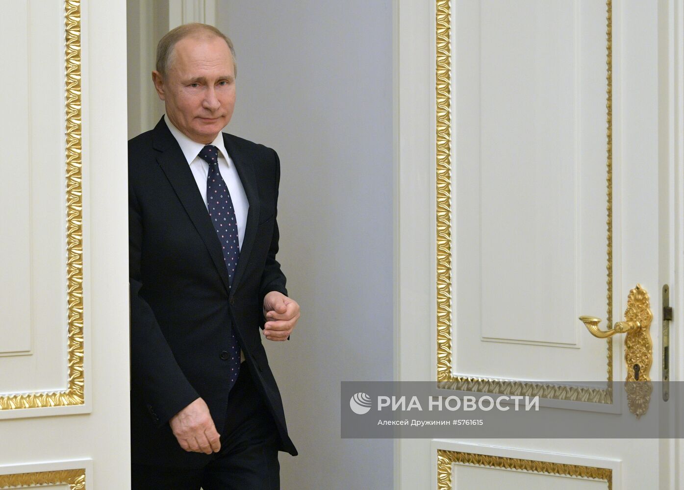 Президент РФ В. Путин провел заседание Совбеза РФ