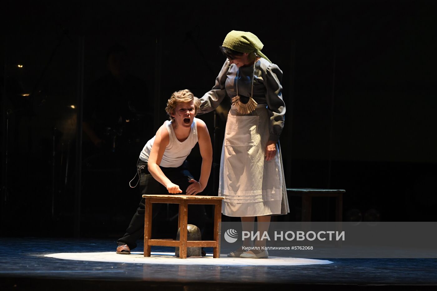 Спектакль "Высоцкий. Рождение легенды"