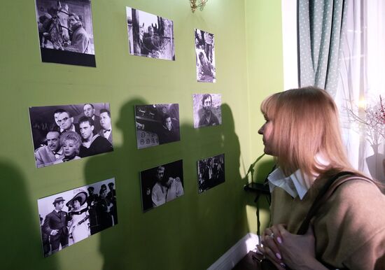 Юбилейный спектакль "Роман о девочках" по прозе В. Высоцкого