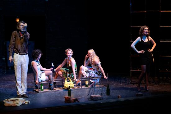 Юбилейный спектакль "Роман о девочках" по прозе В. Высоцкого