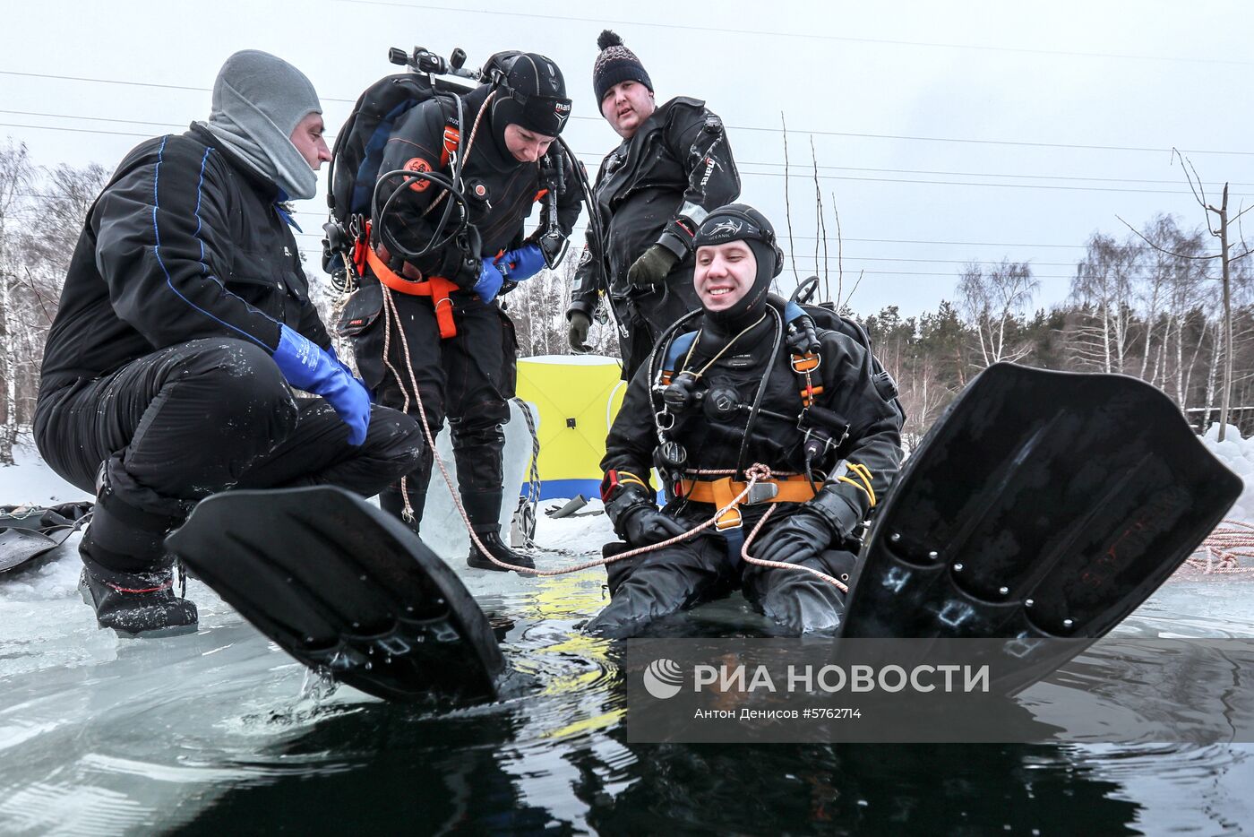 Обучение подледным погружениям в Москве