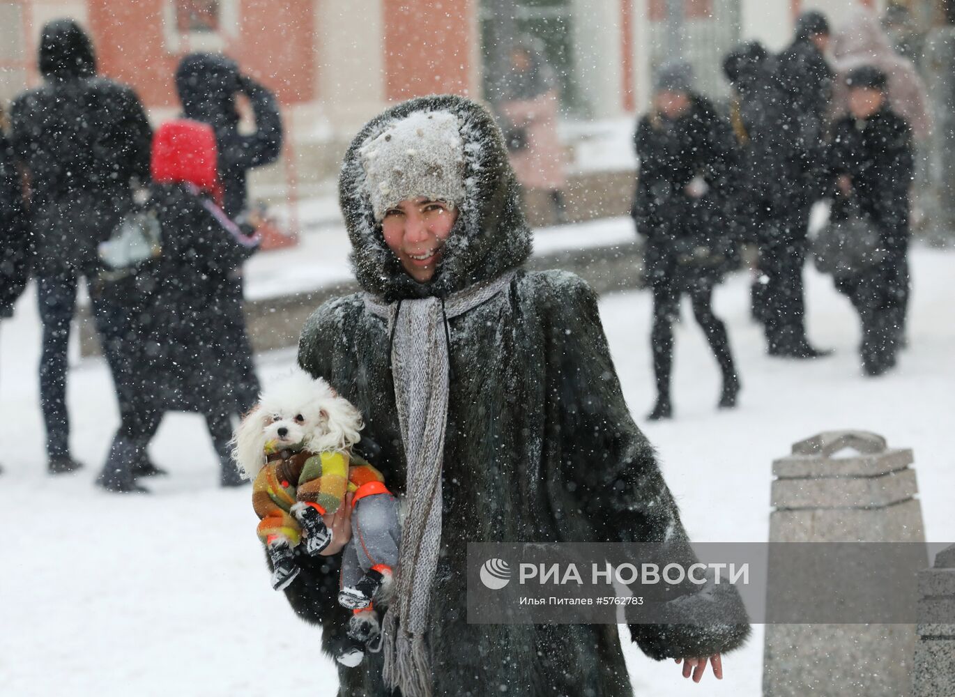 Снегопад в Москве 