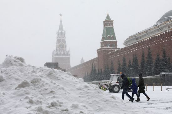 Снегопад в Москве 
