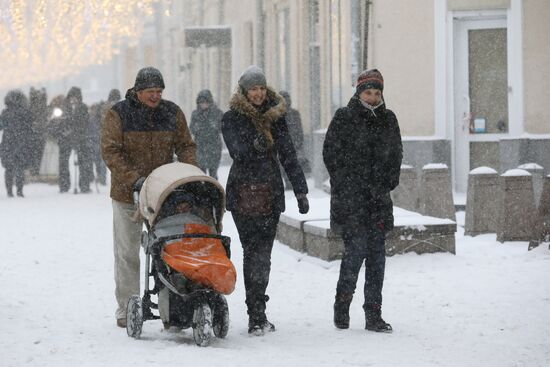 Снегопад в Москве 