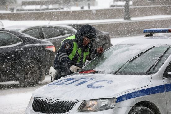 Снегопад в Москве 