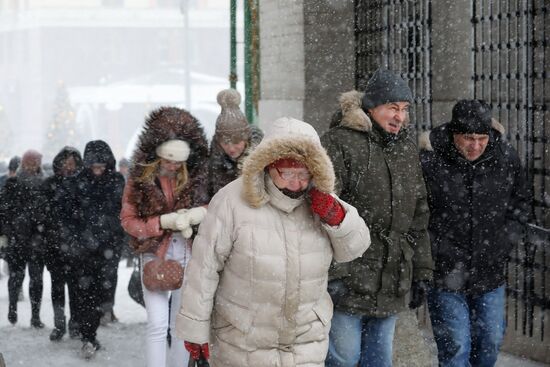 Снегопад в Москве 