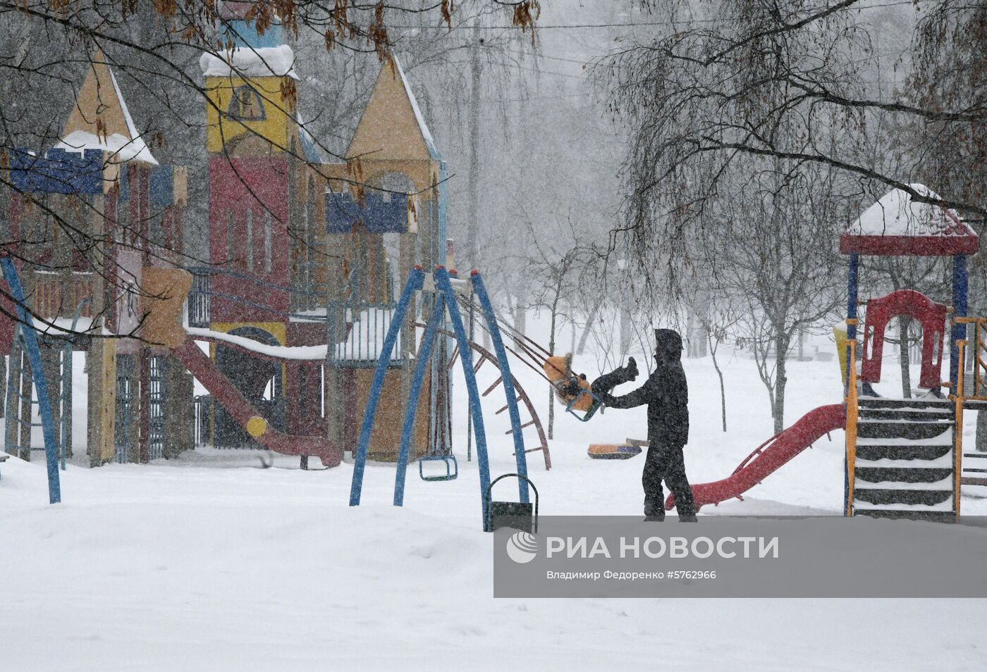 Снегопад в Москве 