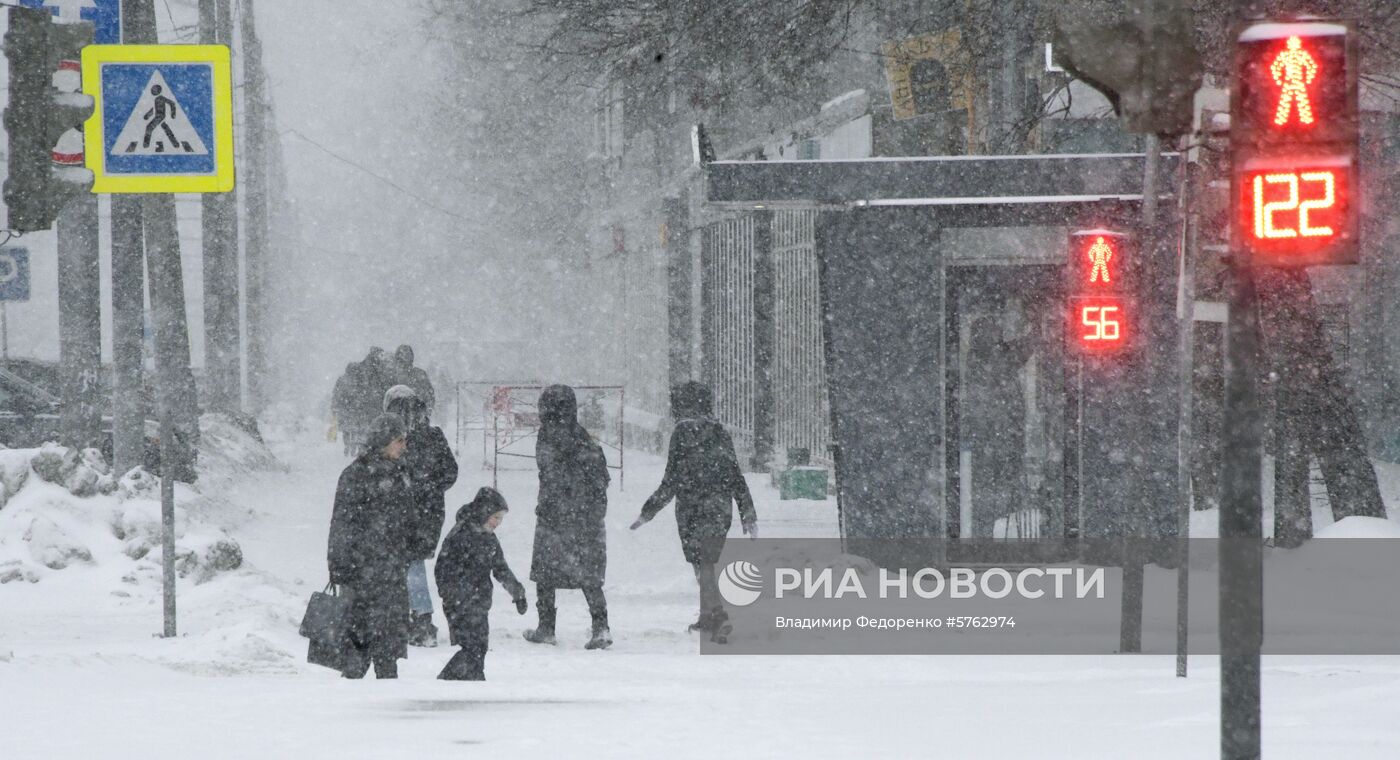 Снегопад в Москве 