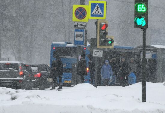 Снегопад в Москве 