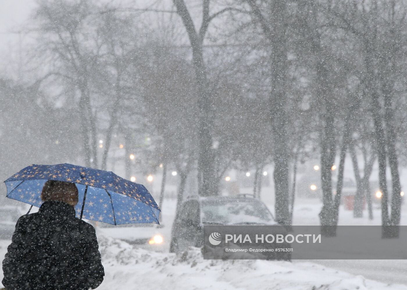 Снегопад в Москве 