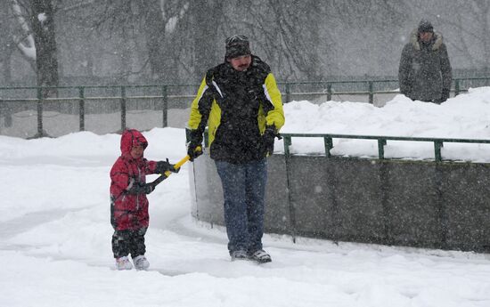 Снегопад в Москве 