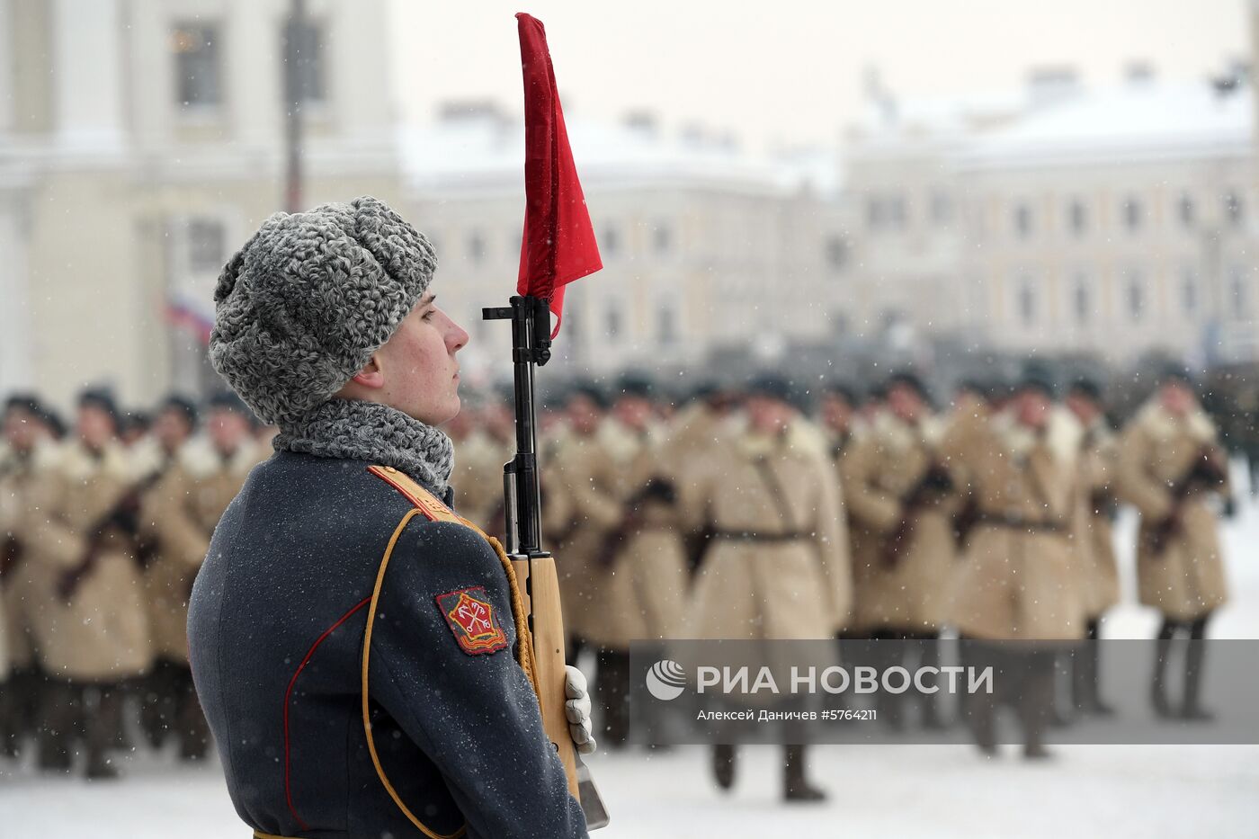 Парад в честь 75-летия снятия блокады Ленинграда