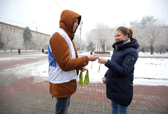 Акция "Ленточка Ленинградской победы"в Волгограде