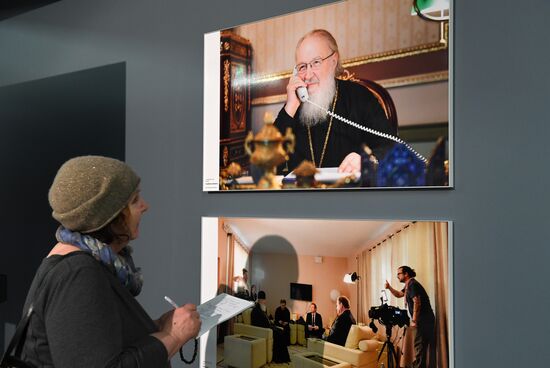 Открытие фотовыставки к 10-летию служения патриарха Кирилла