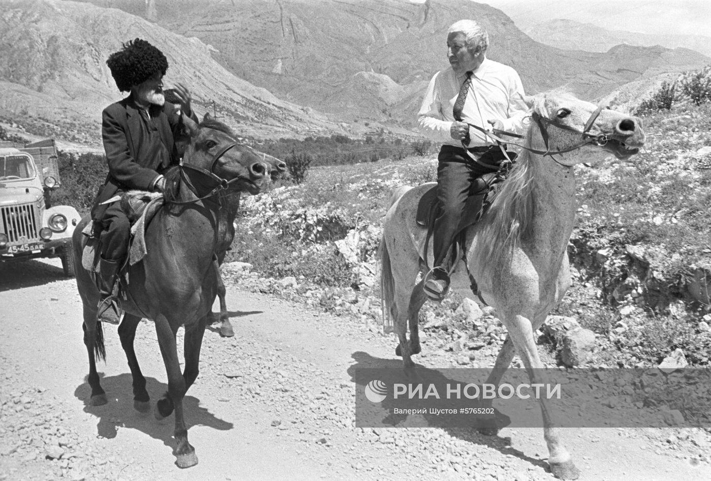 Поэт Р. Г. Гамзатов