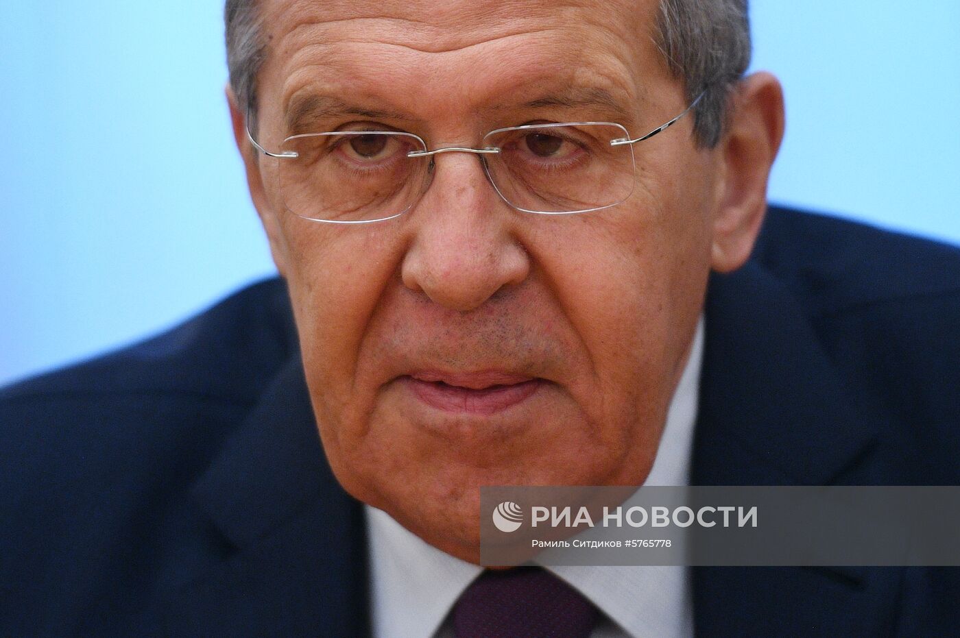 Встреча главы МИД РФ С. Лаврова с врио губернатора Астраханской области С. Морозовым