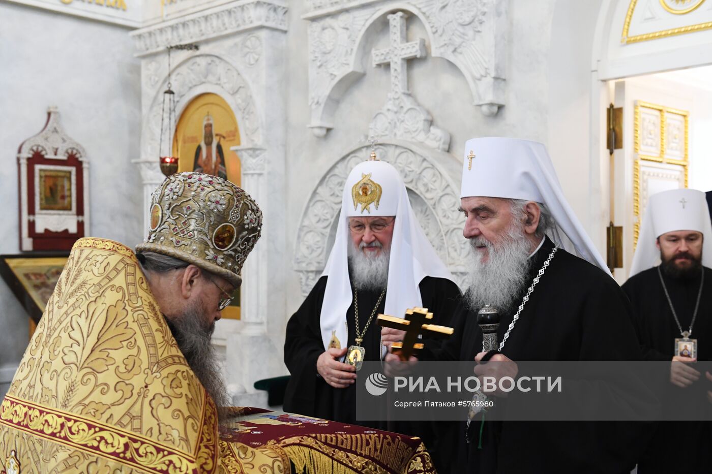 Патриарх Кирилл встретился с зарубежными религиозными деятелями 