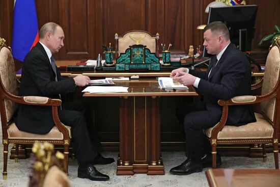 Президент РФ В. Путин встретился с губернатором Тамбовской области А. Никитиным