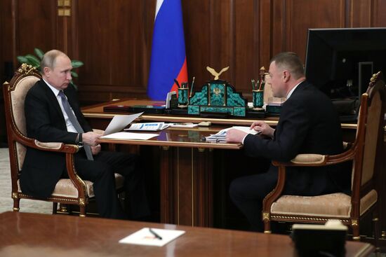 Президент РФ В. Путин встретился с губернатором Тамбовской области А. Никитиным