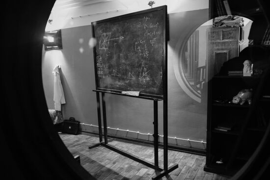 Премьера проекта DAU в Париже