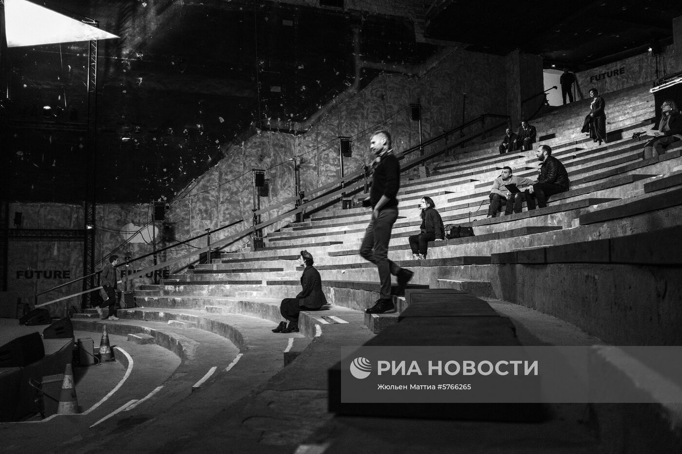 Премьера проекта DAU в Париже