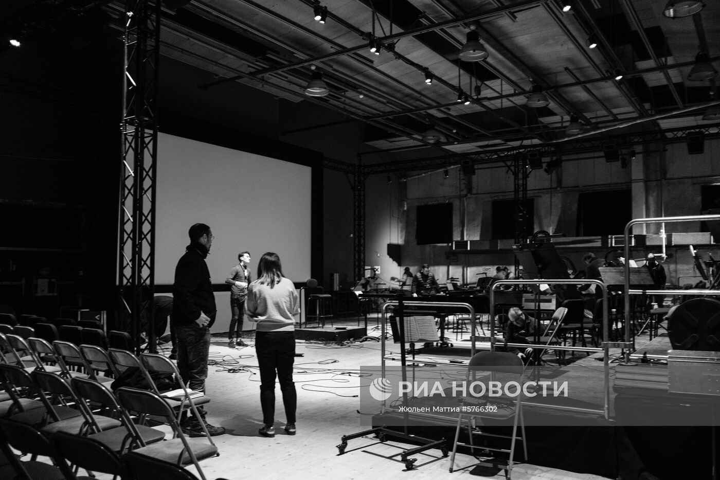 Премьера проекта DAU в Париже