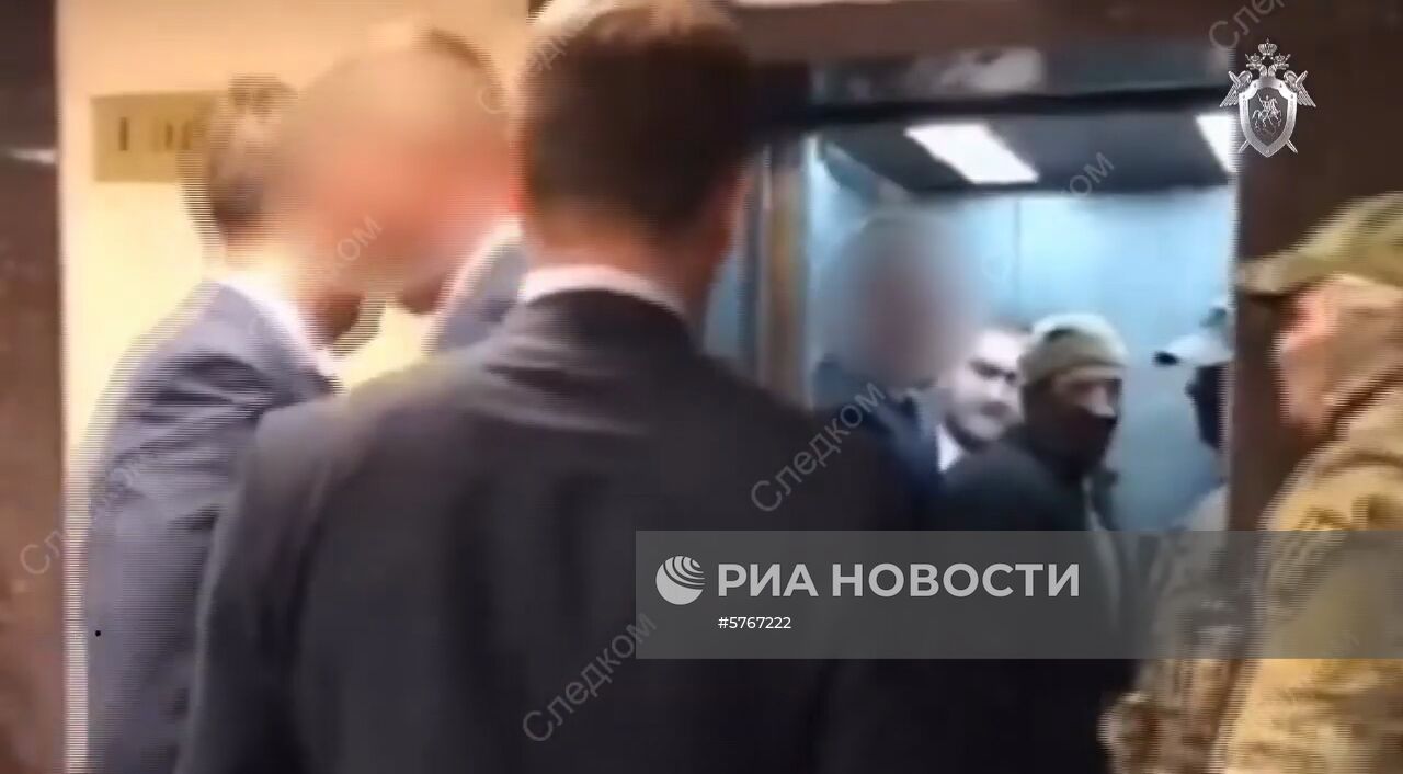 Сенатор Р. Арашуков и его отец задержаны по подозрению в ряде преступлений