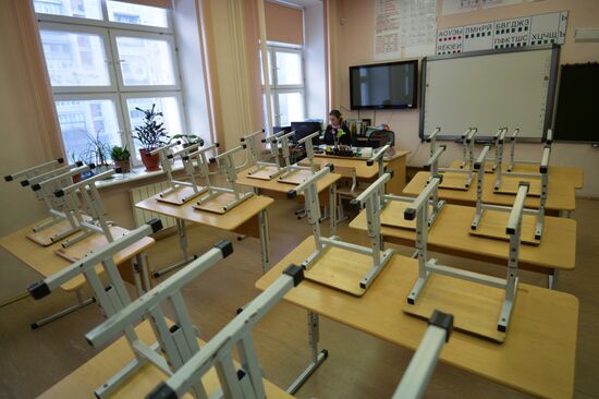 Школы в Екатеринбурге закрыли на карантин из-за ОРВИ