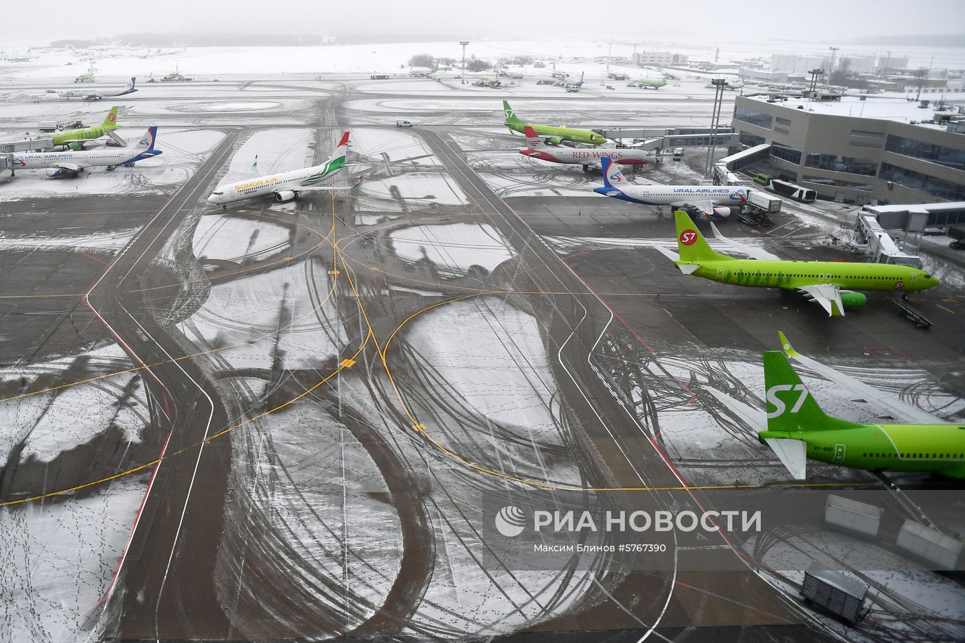 Работа авиадиспетчеров в аэропорту Домодедово